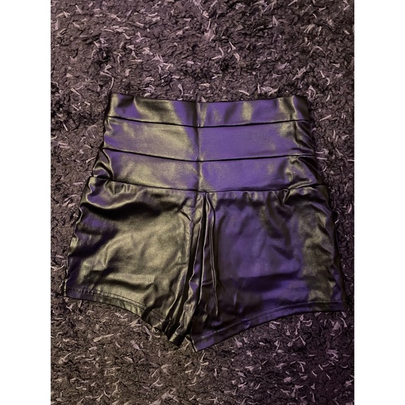 COPY - Faux Leather Zip Shorts - Picture 2 of 2